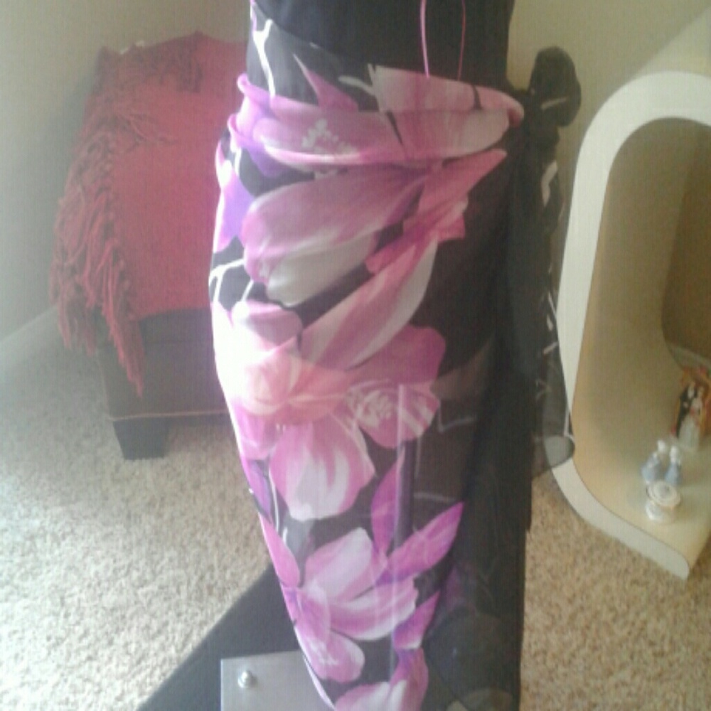 Swimsuit Miraclesuit georgous sarong!!